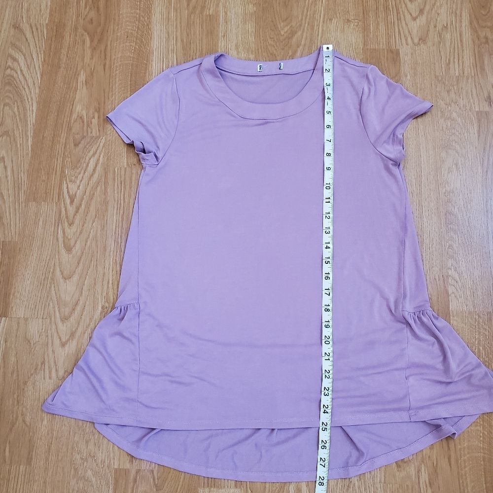 Chelsea 28 Ruffle Back Hem Tee Size Small - Picture 8 of 11